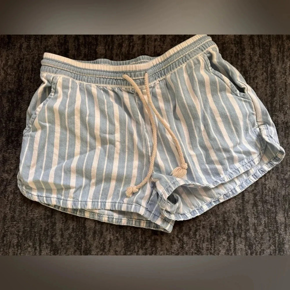 Aerie Shorts Womens Size XSmall Drawstring Pull On White Blue Striped Mid Rise - Picture 1 of 3